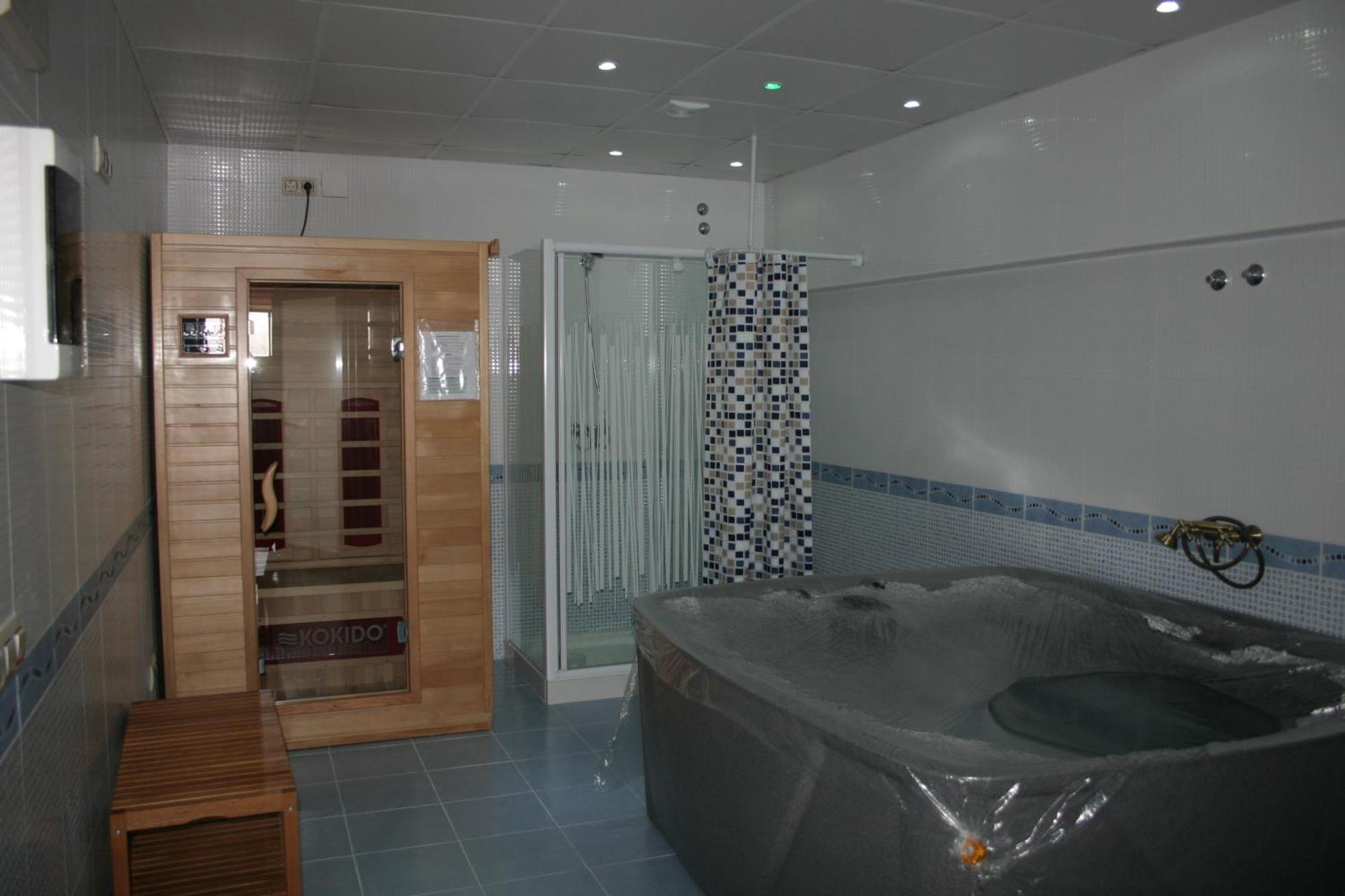 Somonte Hotel Quintes Bagian luar foto